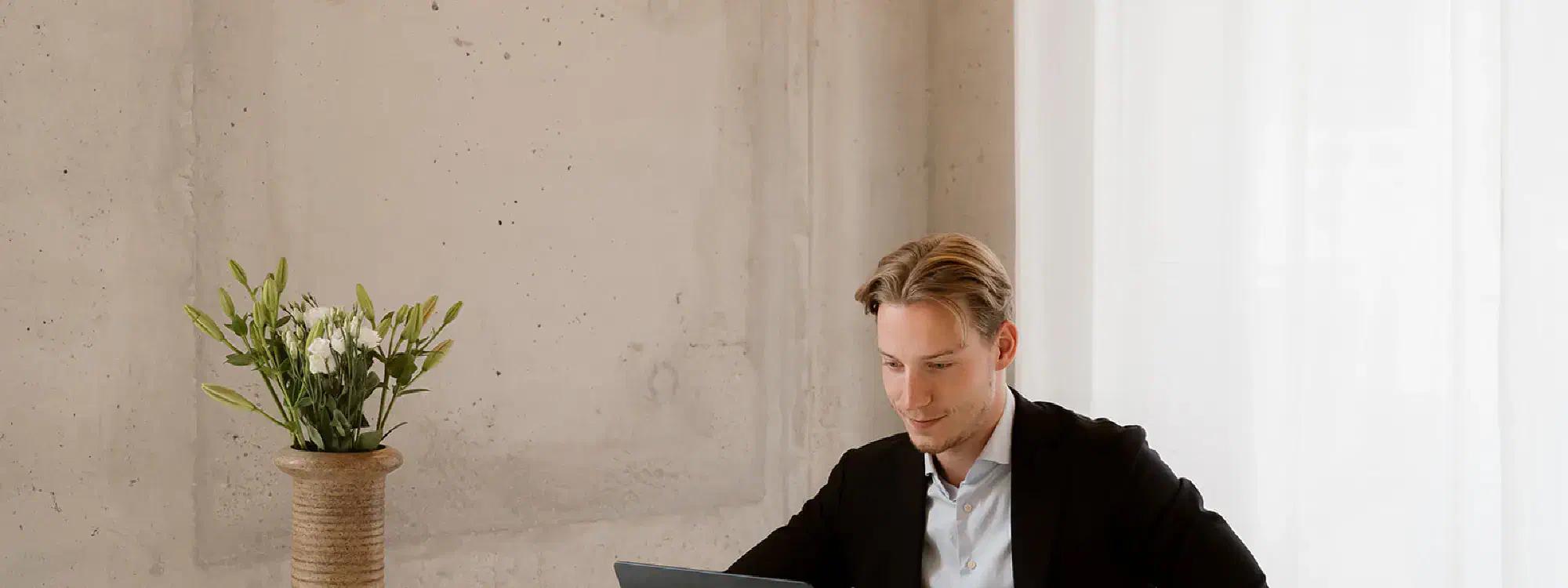 Salarisadministrateur ZZP inhuren? Tarieven & voordelen